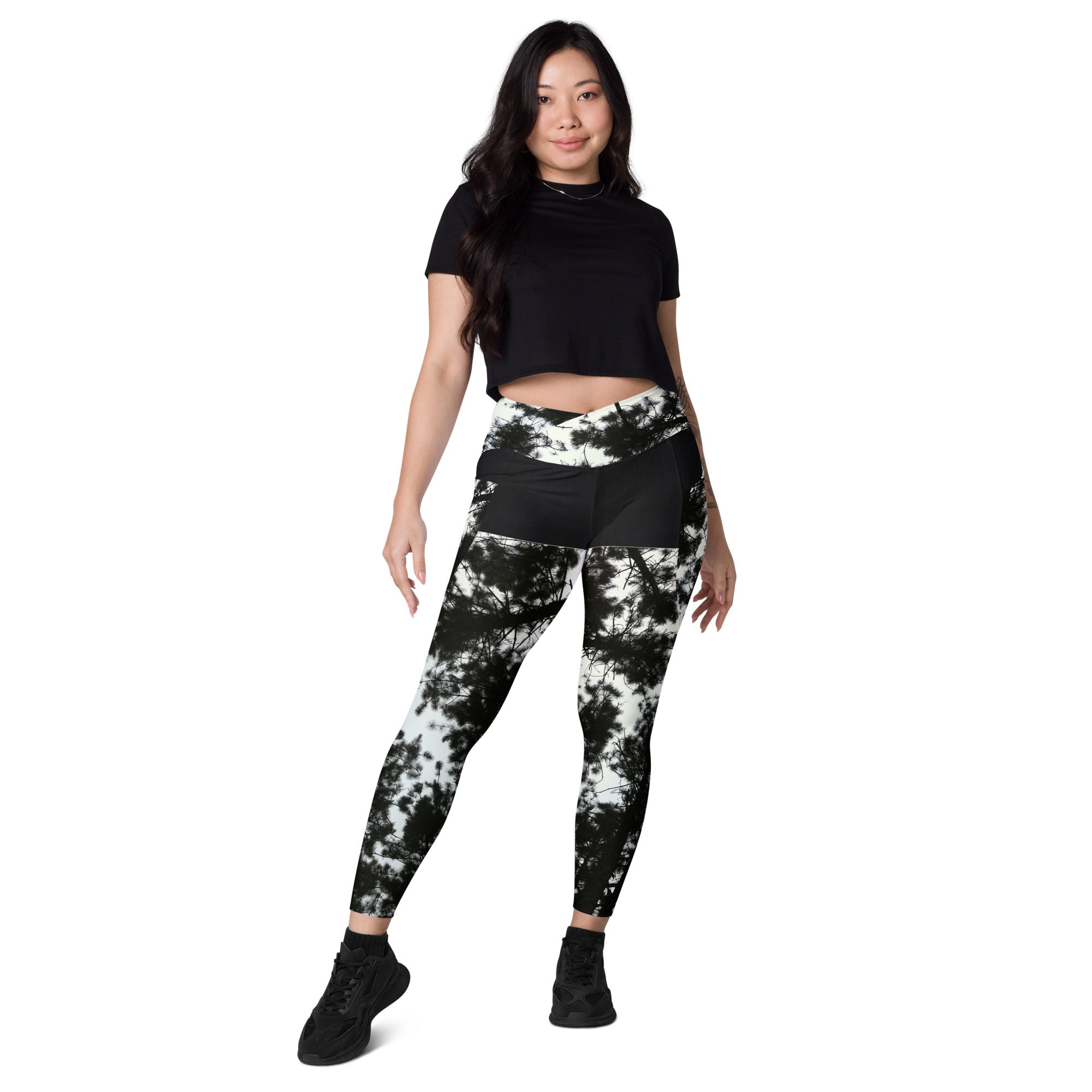 yoga-leggings-with-pockets-crossover-high-waist-black-white-alpine-air-wickedyo9